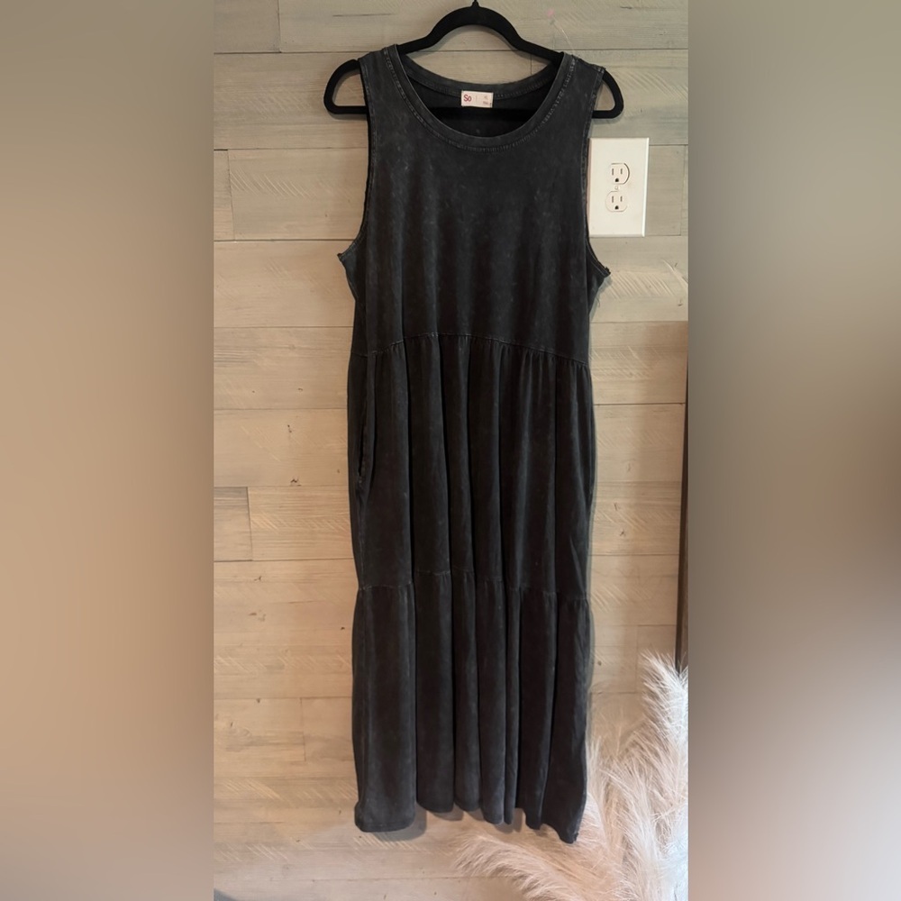 SO dark grey  Sleeveless Maxi Dress - Picture 8 of 13